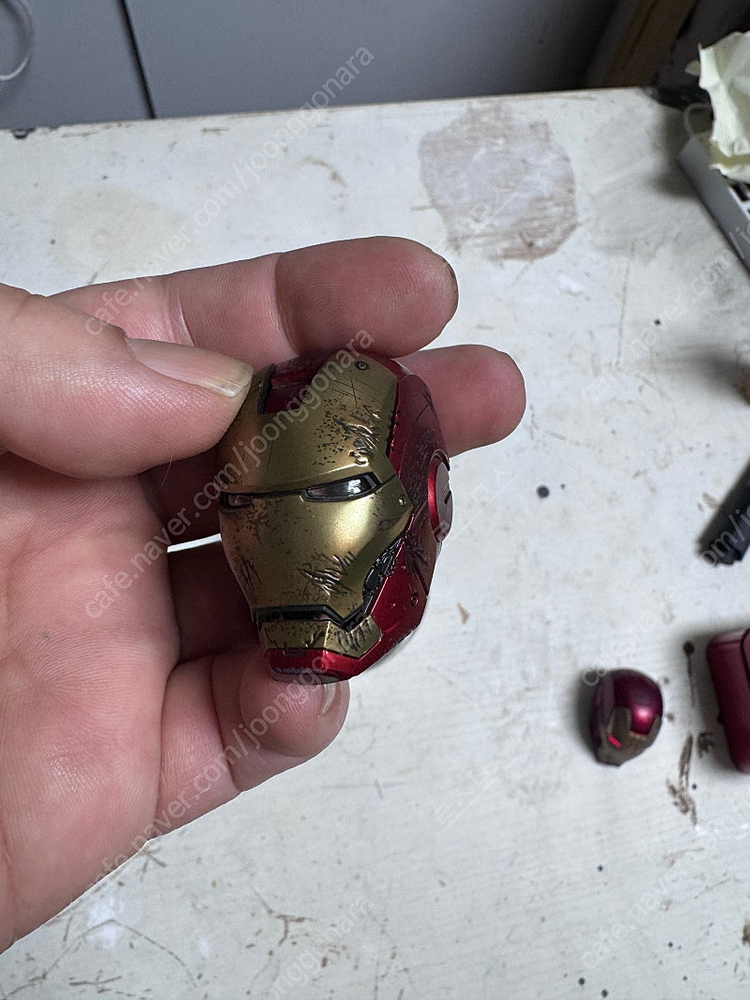 핫토이 마크85 헬름/마크43 스페셜 헬름/마크7 데미지 언마스크 토니헬름 판매 이미지