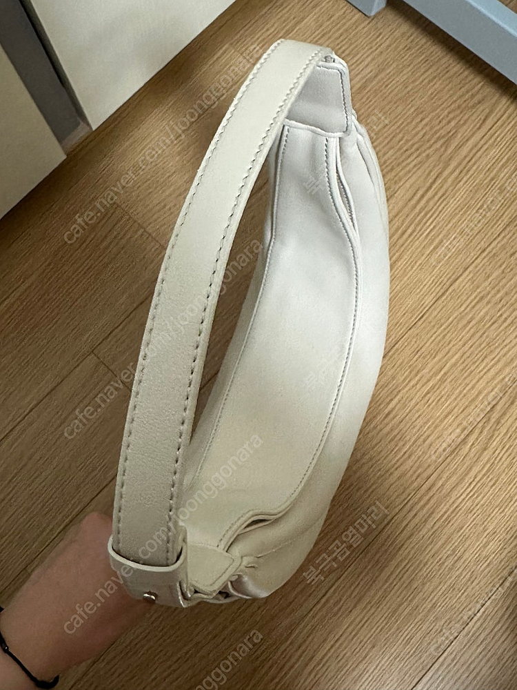 엘바테게브 오스트라 미니백(아이보리색) 이미지