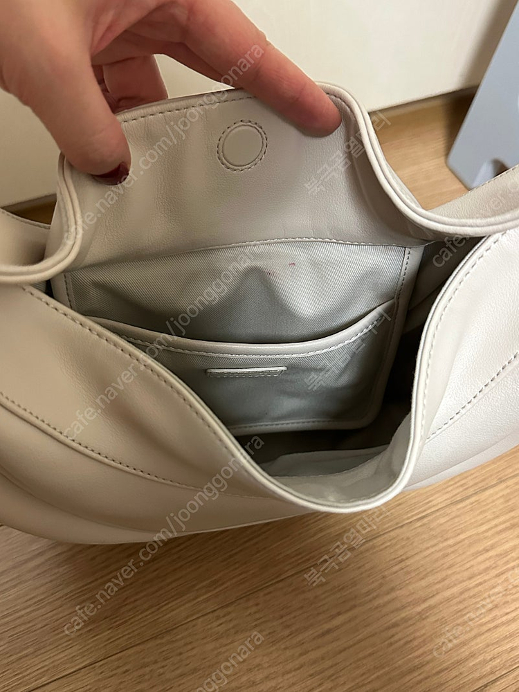 엘바테게브 오스트라 미니백(아이보리색) 이미지