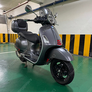베스파 GTS300 SS 20년 (신형) 팝니다.