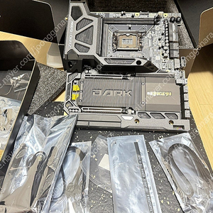 13900T ES(Q0PV), z690 킹핀 메인보드 팝니다