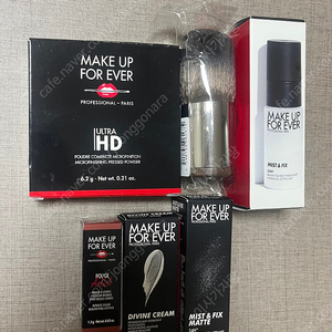 메이크업포에버 프레스드 파우더+브러쉬 새상품