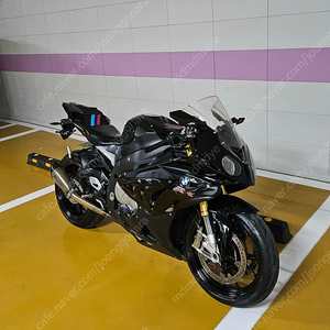 상태좋은 BMW S1000RR 판매합니다.