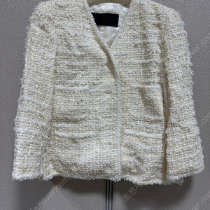 베르데오시도(VerdeOssido) 111. Lilas Tweed Jacket. (Feather-like Off-White) 트위드 자켓-L사이즈