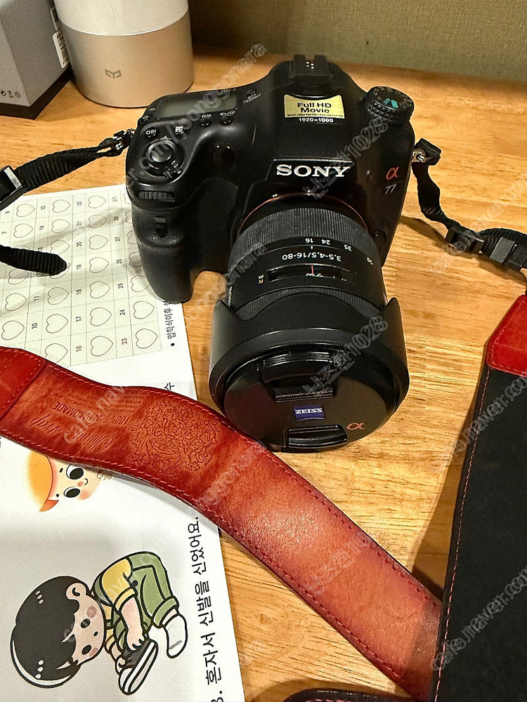 Sony a77 본체 및 칼번들 팝니다 가격 인하해봅니다. (세로그립 별개 10만원) 이미지