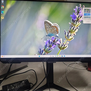 삼성 240hz 게이밍 모니터 S25bg400 과 중소기업 게이밍 32인치 모니터