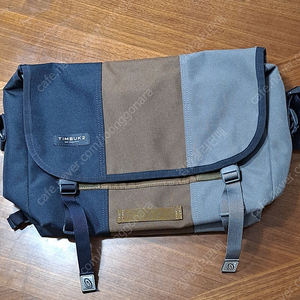 TIMBUK2 클래식 메신저백 (7만원)