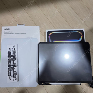 아이패드프로13(M4) 256g wifi 팝니다(펜슬프로, 정품 케이스 외 포함)