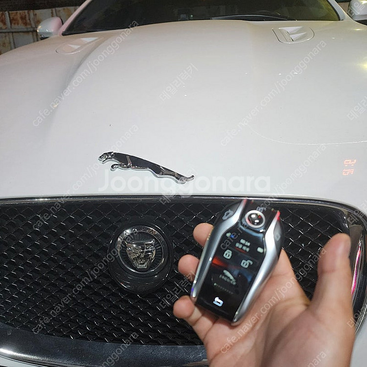 재규어 E-PACE, F-TYPE, XE, XF, XJ...--0