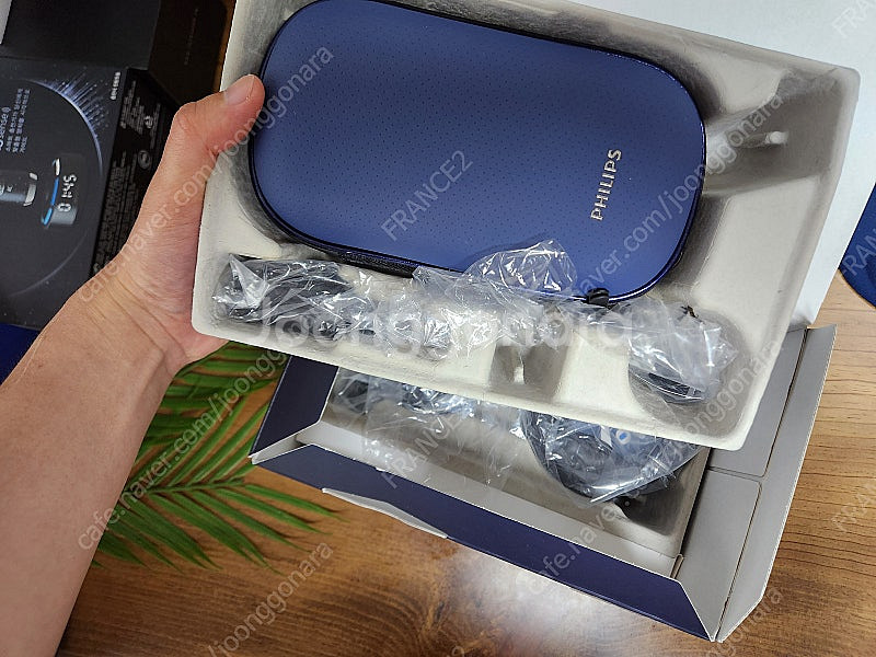 필립스 전기 면도기​ 필립스 SkinIQ 9000 프레...--4