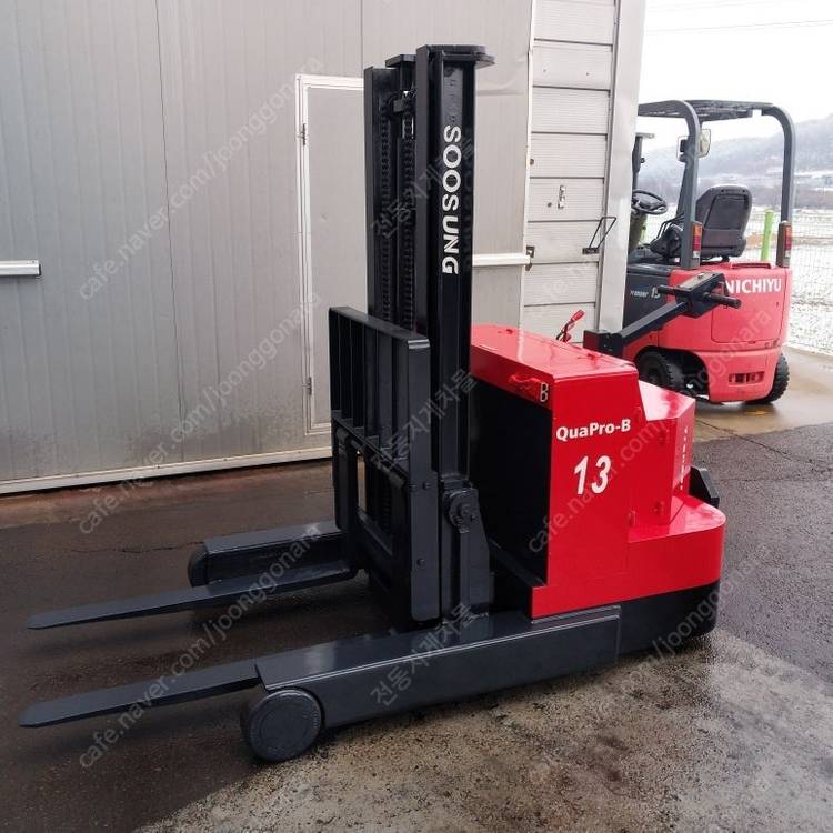 수성 전동핸드파렛트트럭 1.3톤 2단2500MM SWR1300L 신품배터리 전동핸드카 전기전동지게차 이미지