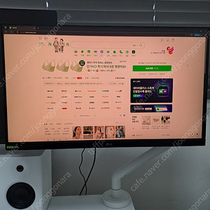 모니터 (25년제조 LG울트라기어 게이밍모니터 24인치 FHD IPS 180HZ) + 모니터암(카멜마운트 GDA2 싱글) 팝니다