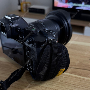 니콘 Z5 바디 및 Z14-30 f/4s 렌즈 + DSLR 캐리어(10만원 상당 코튼 샷 스트랩) 포함
