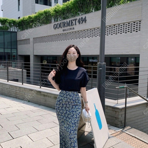 페이지유 잔꽃 스커트, 퍼프 블라우스 세트 판매해요