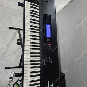 Korg T3