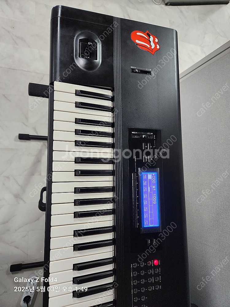 Korg T3--2