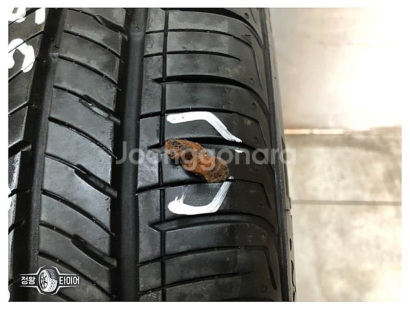 중고타이어 금호타이어 솔루스TA31플러스 215/55R...--5