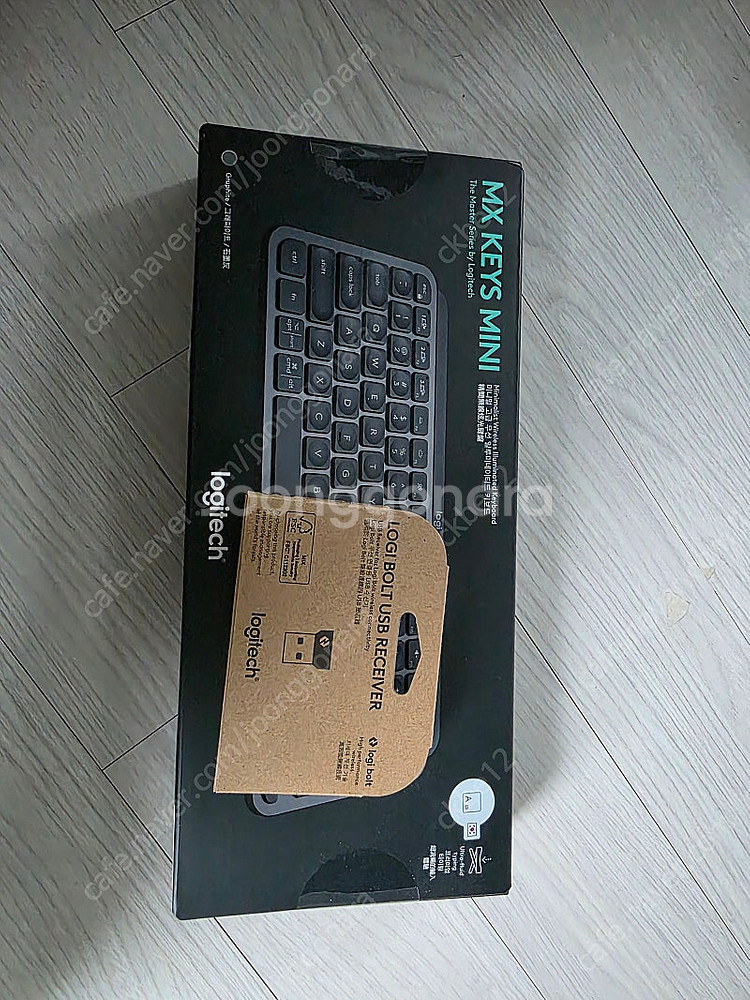 로지텍 MX KEYS Mini 블루투스 무선 키보드 (그래파이트) + 볼트usb 리시버판매--0