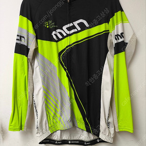 A급) 엠씨엔 MCN 긴팔 상의 싸이클 라이딩 자전거 저지 2XL 사이즈 팝니다.(택포1만)**