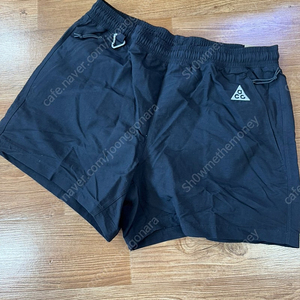 나이키 ACG 5부 반바지 블랙, 카키 L사이즈 팝니다