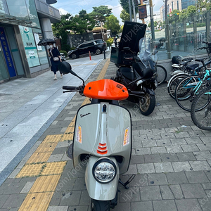 베스파gtv300팝니다.
