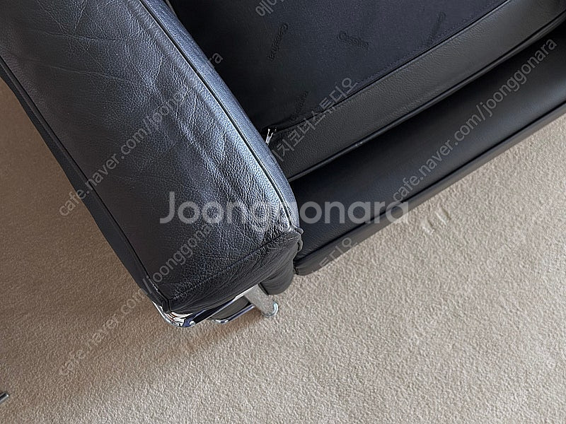 Cassina lc2 2seater black leat...--4