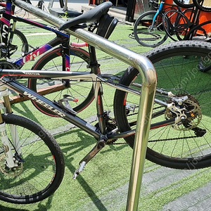 휠러 프로팀mtb 팝니다
