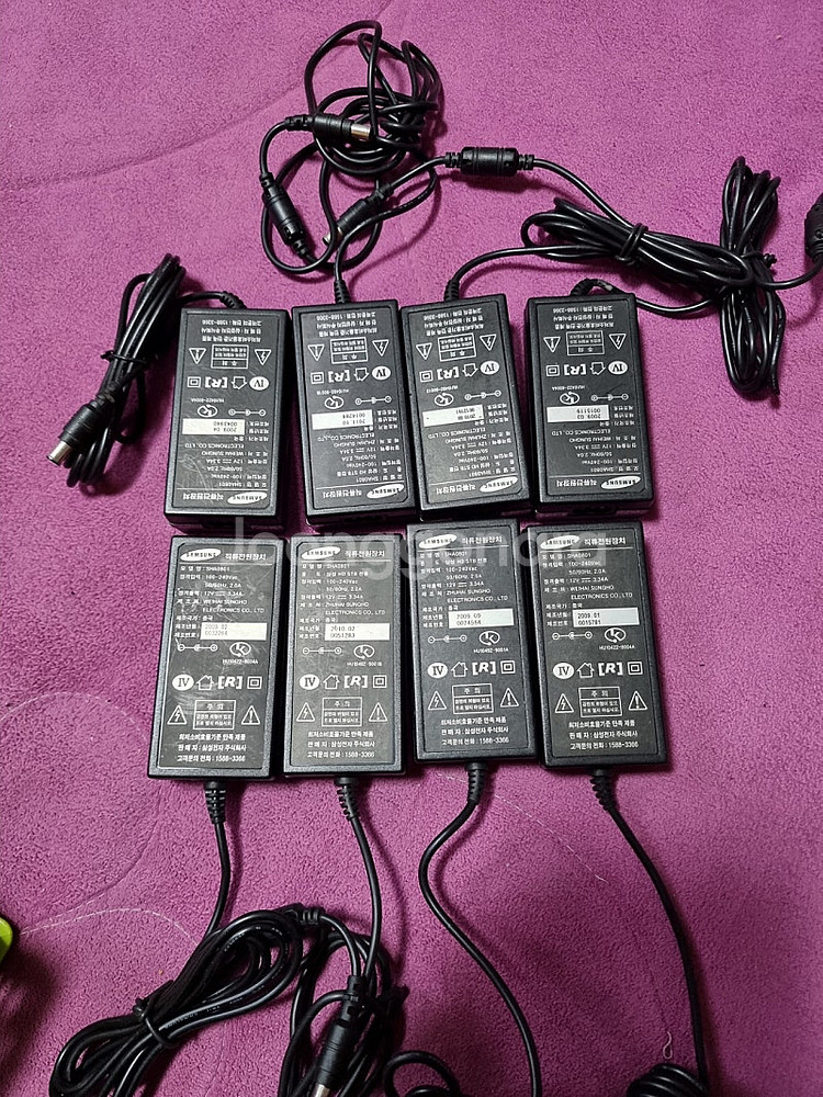 삼성 12v 3.34a 어댑터 8개 판매합니다ㅡ일괄 2...--0