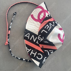 샤넬 버킷햇 AA8274 새상품급