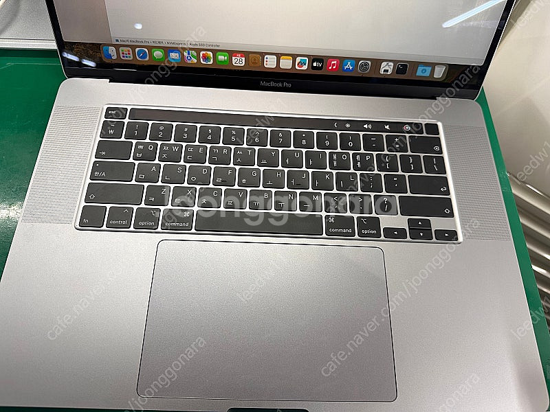 (부품용)맥북프로 2019 16인치 판매합니다--4