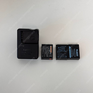 후지필름 BC-W126S 충전기와 배터리 여분배터리 포함