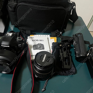 캐논80D 바디 + 아트삼식이 + 탐론18200 팝니다