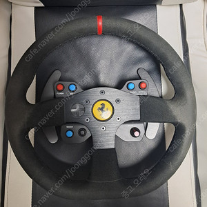 트러스트마스터 T300 RSGT 알칸다라 페라리