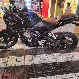 24년식 6XX키로 혼다 CB125R