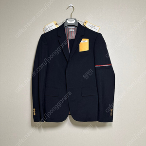 톰브라운 삼선 암밴드 금장버튼 수트 정장 셋업 1 size