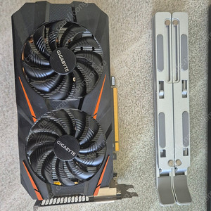 기가바이트 GTX1060 3G + 노트북 거치대