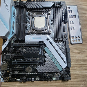 CPU I7 7800X ,메인보드 ASUS PRIME X299 - A 팝니다.