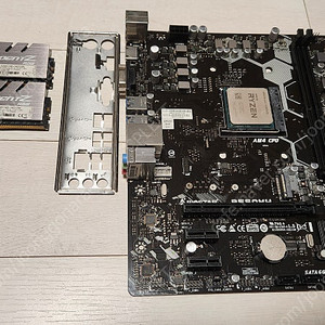 [안전거래 가능] 5700X3D + B550M + DDR4 3200 16GB