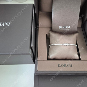 다미아니루체 테니스팔찌 0.53캐럿 팝니다 이미지