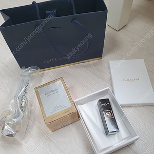 에스티로더 리 뉴트리브 울트라 래디언스 세럼 크림 메이크업/ 겔랑 립스틱