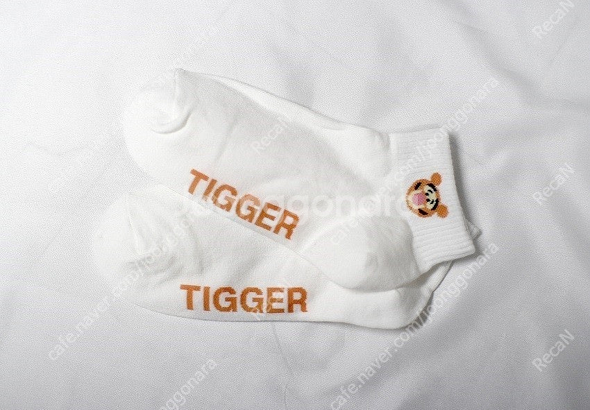 디즈니 곰돌이 푸우 피글렛 티거 이요르 단목 양말 새것...--4