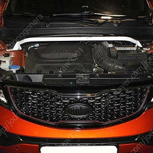 울트라레이싱 스포티지R/투싼IX 스트럿바 팝니다