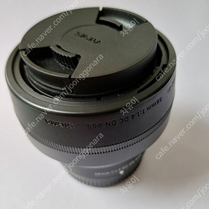 시그마 56mm F1.4 렌즈 후지 x마운트 팝니다