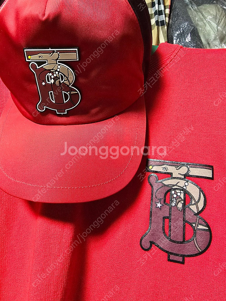 버버리 레드세트 모자는61호까지 티는 XXXL 3XL ...--1
