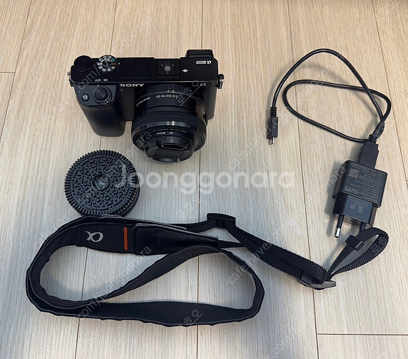 소니 a6000 미러리스 카메라 팝니다--0