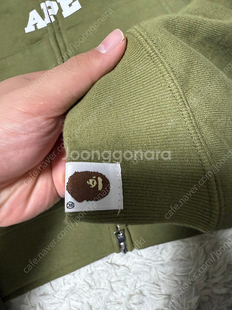 (M) 베이프 크롭 녹계 후드 집업--3