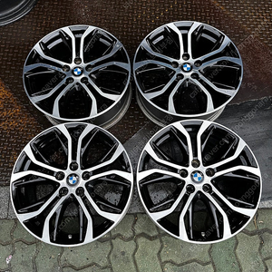 18인치 BMW X1 블랙폴리쉬 중고휠 1대분 PCD112 7.5J +51
