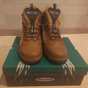 트랑고 안전화 TR-600 (265) 새상품 판매합니다.