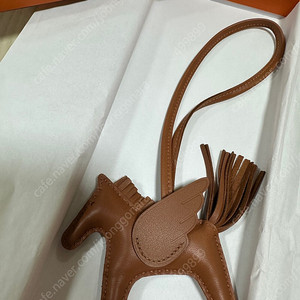 에르메스 로데오 페가수스 날달말 골드