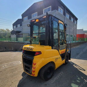현대 25D-9T 3단 중고지게차